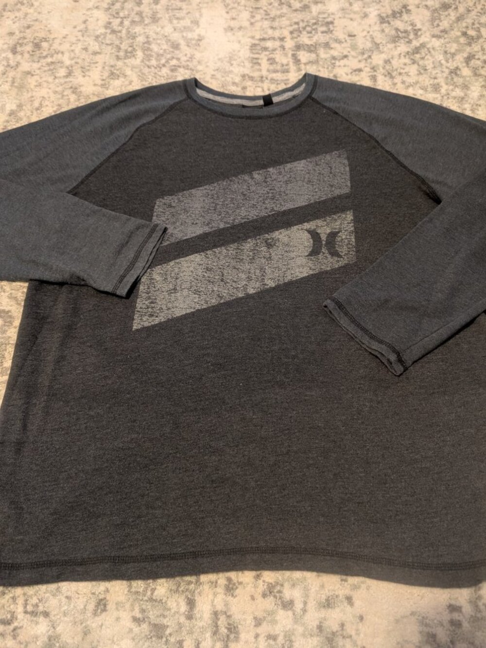 Hurley XL Gray Raglan Long Sleeve Graphic T Shirt Logo Casual Men's - Picture 4 of 7